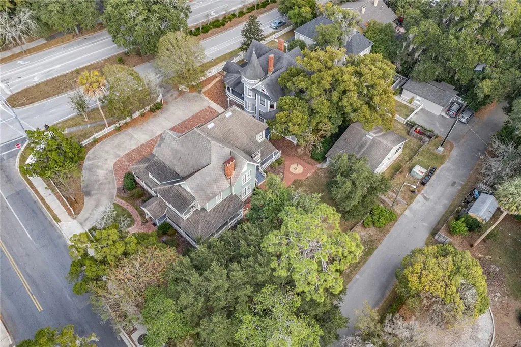 205 SE 7th Street Gainesville FL 32601