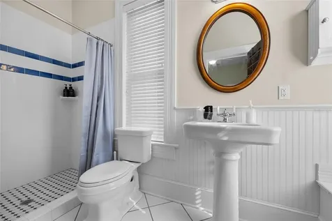 205 SE 7th Street Gainesville FL 32601