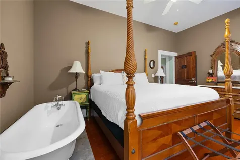 205 SE 7th Street Gainesville FL 32601