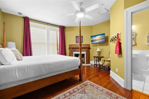 205 SE 7th Street Gainesville FL 32601