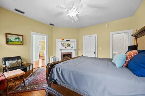 205 SE 7th Street Gainesville FL 32601