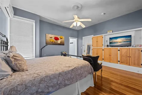 205 SE 7th Street Gainesville FL 32601