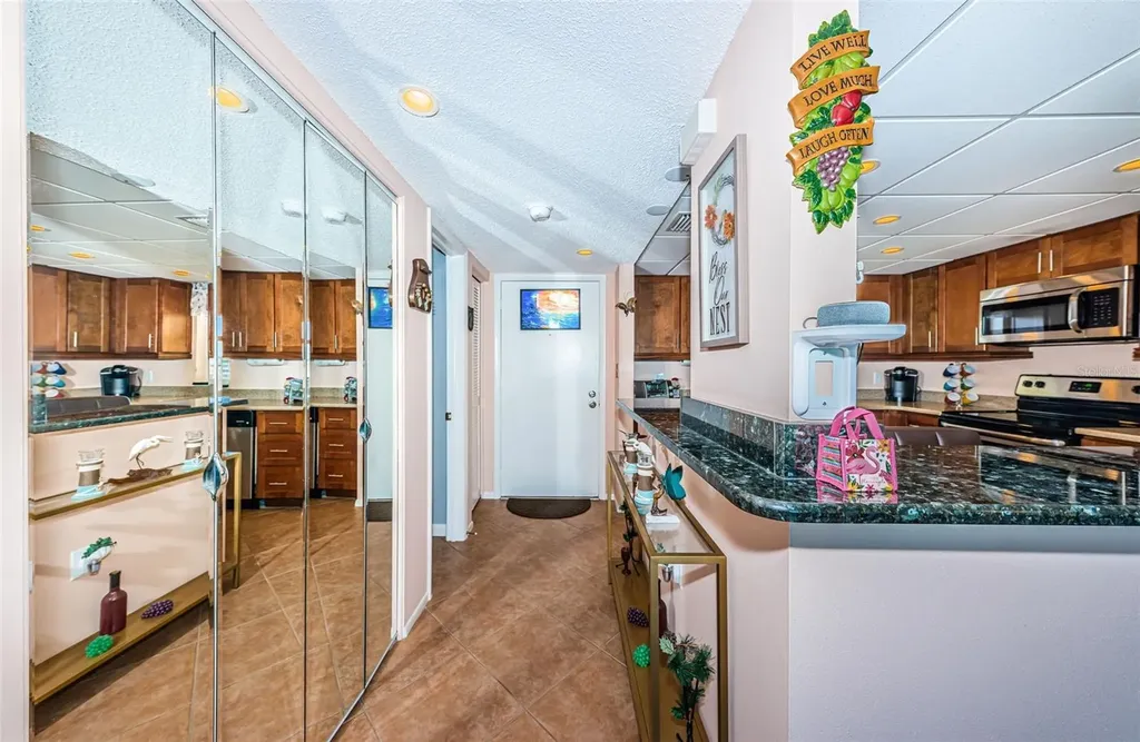4750 Cove Circle St Petersburg FL 33708