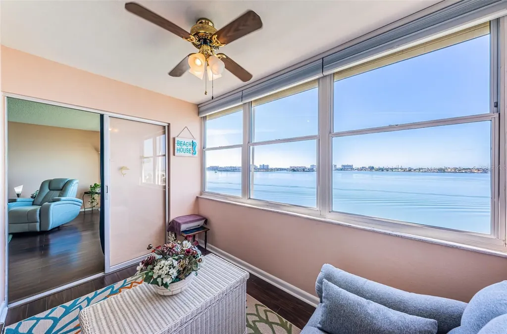 4750 Cove Circle St Petersburg FL 33708