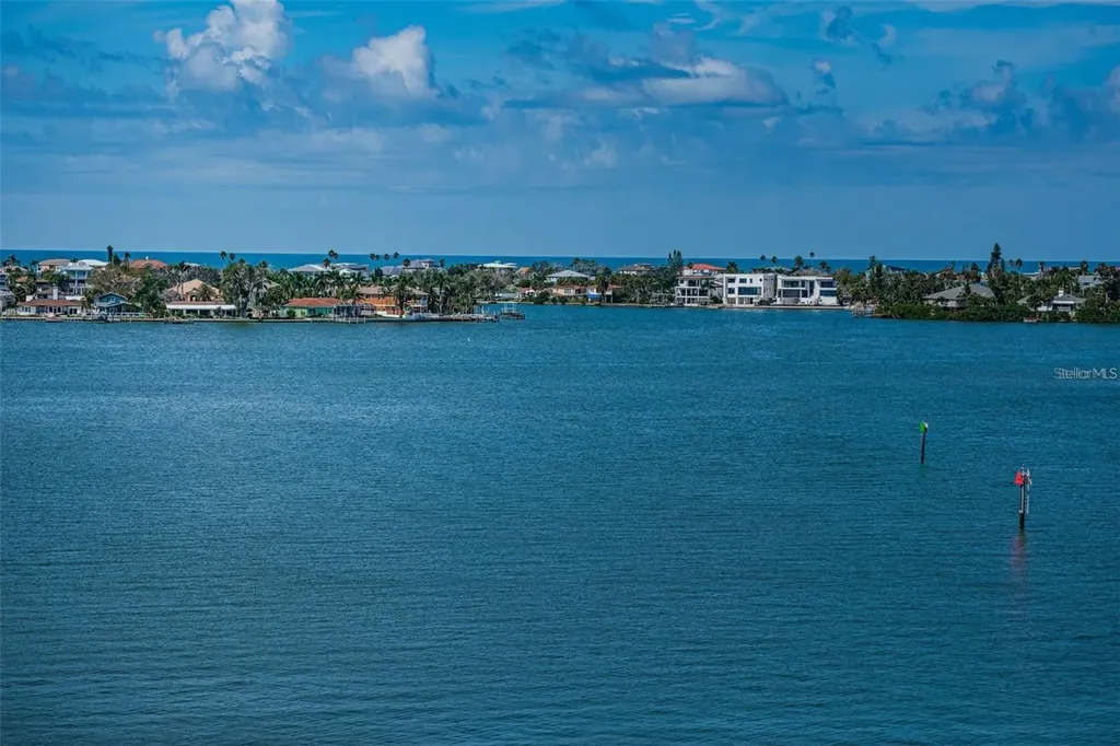 4750 Cove Circle St Petersburg FL 33708
