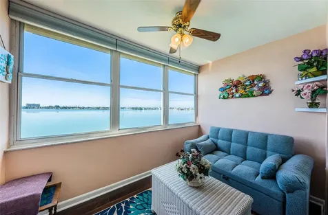 4750 Cove Circle St Petersburg FL 33708