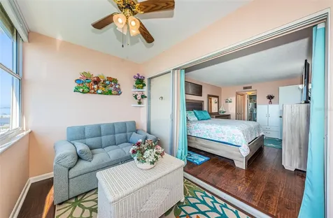 4750 Cove Circle St Petersburg FL 33708