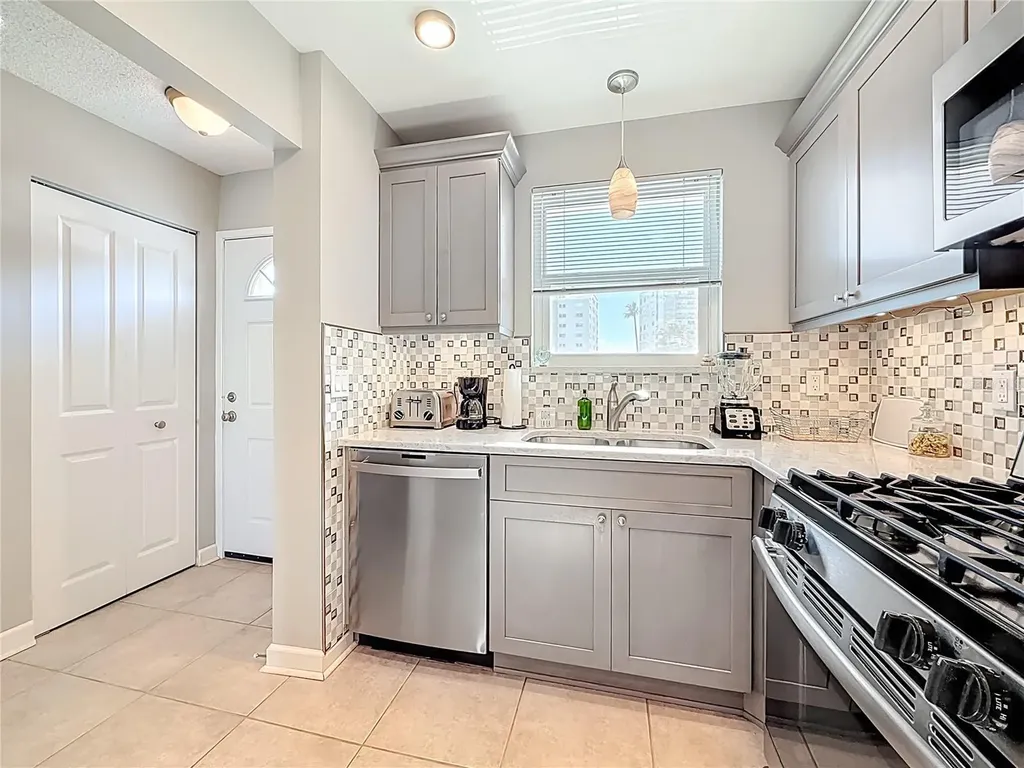 5925 Shore Boulevard S Gulfport FL 33707
