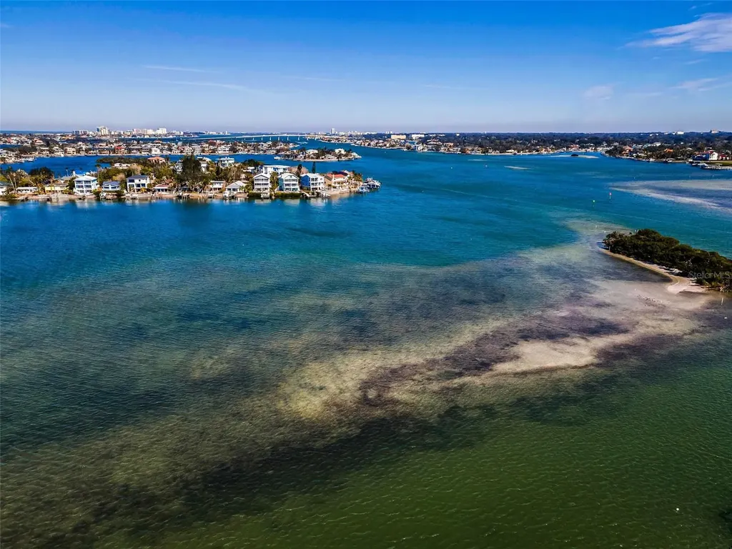 366 La Hacienda Drive Indian Rocks Beach FL 33785