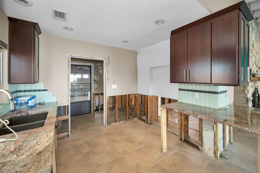 366 La Hacienda Drive Indian Rocks Beach FL 33785
