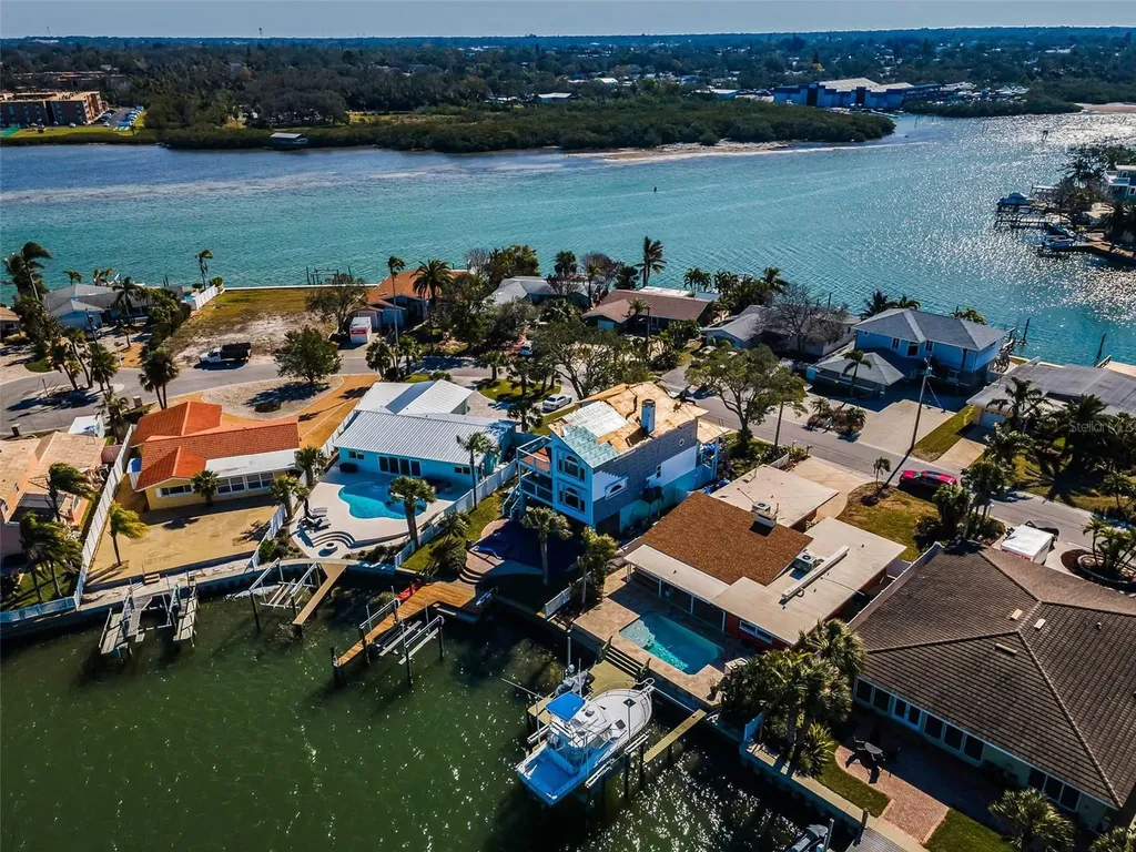 366 La Hacienda Drive Indian Rocks Beach FL 33785