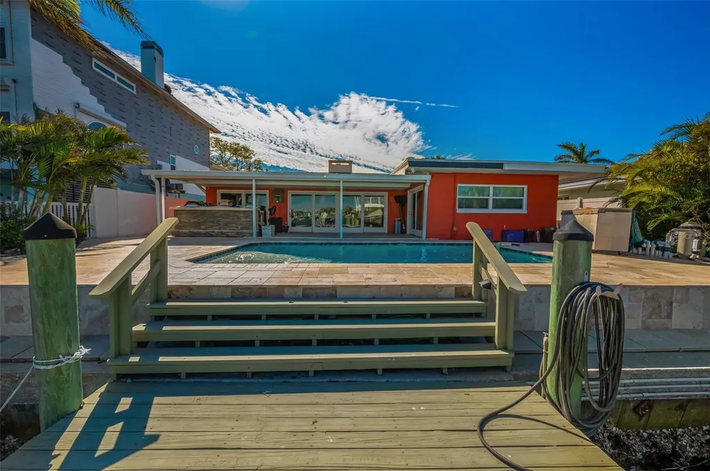 366 La Hacienda Drive Indian Rocks Beach FL 33785