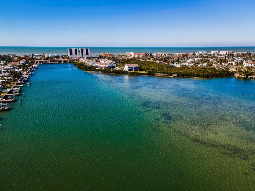 366 La Hacienda Drive Indian Rocks Beach FL 33785