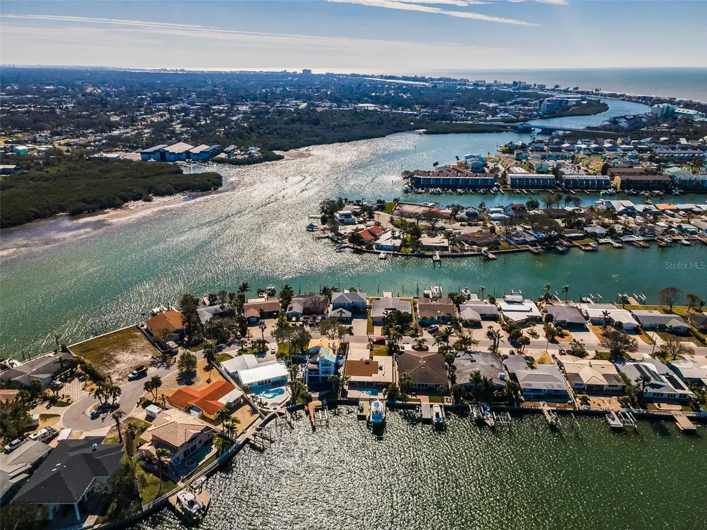 366 La Hacienda Drive Indian Rocks Beach FL 33785