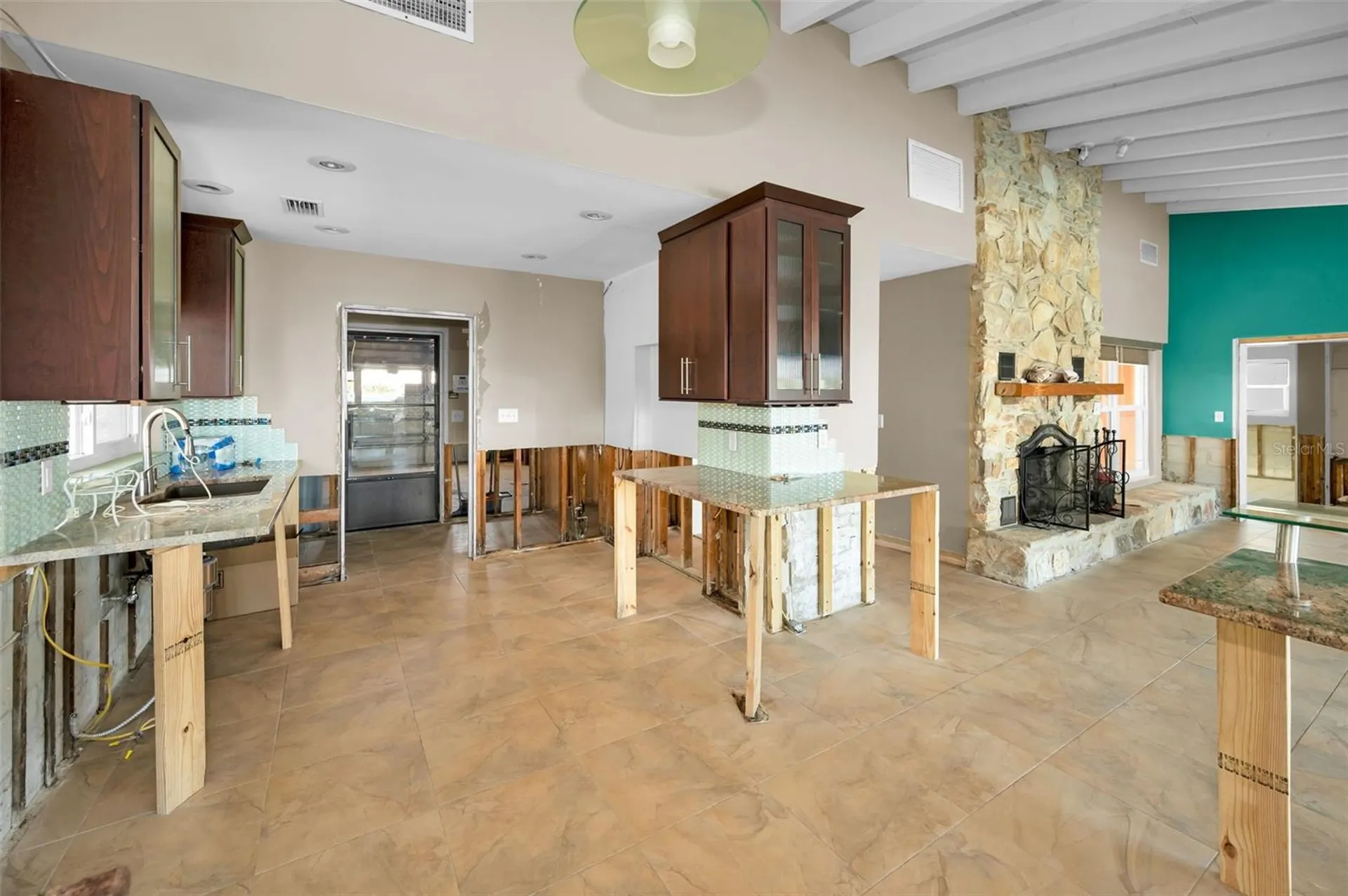 366 La Hacienda Drive Indian Rocks Beach FL 33785