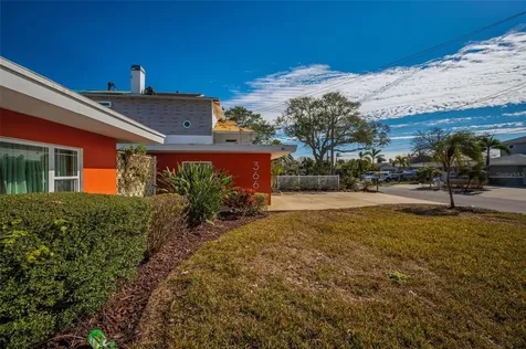 366 La Hacienda Drive Indian Rocks Beach FL 33785