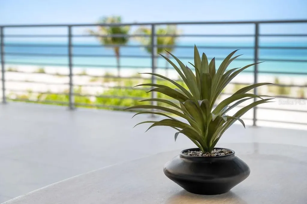 6489 Gulfside Road Longboat Key FL 34228