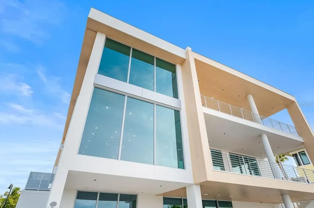 6489 Gulfside Road Longboat Key FL 34228