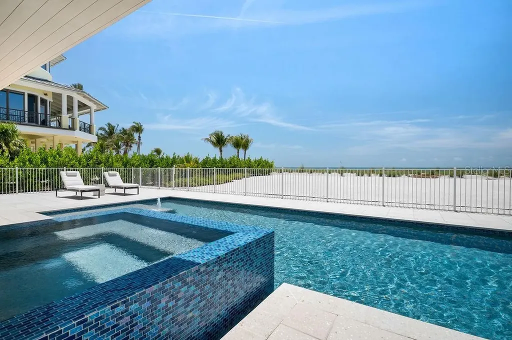 6489 Gulfside Road Longboat Key FL 34228