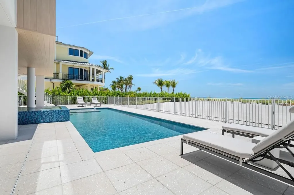 6489 Gulfside Road Longboat Key FL 34228