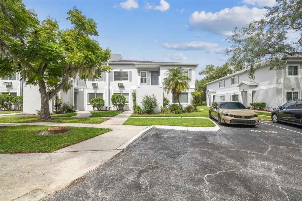 4131 Dolphin Drive Tampa FL 33617