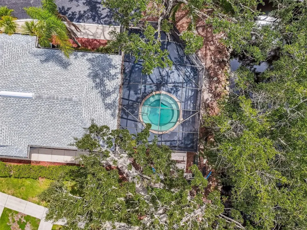 4131 Dolphin Drive Tampa FL 33617