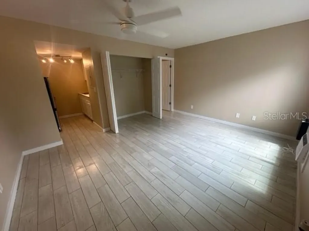 4131 Dolphin Drive Tampa FL 33617