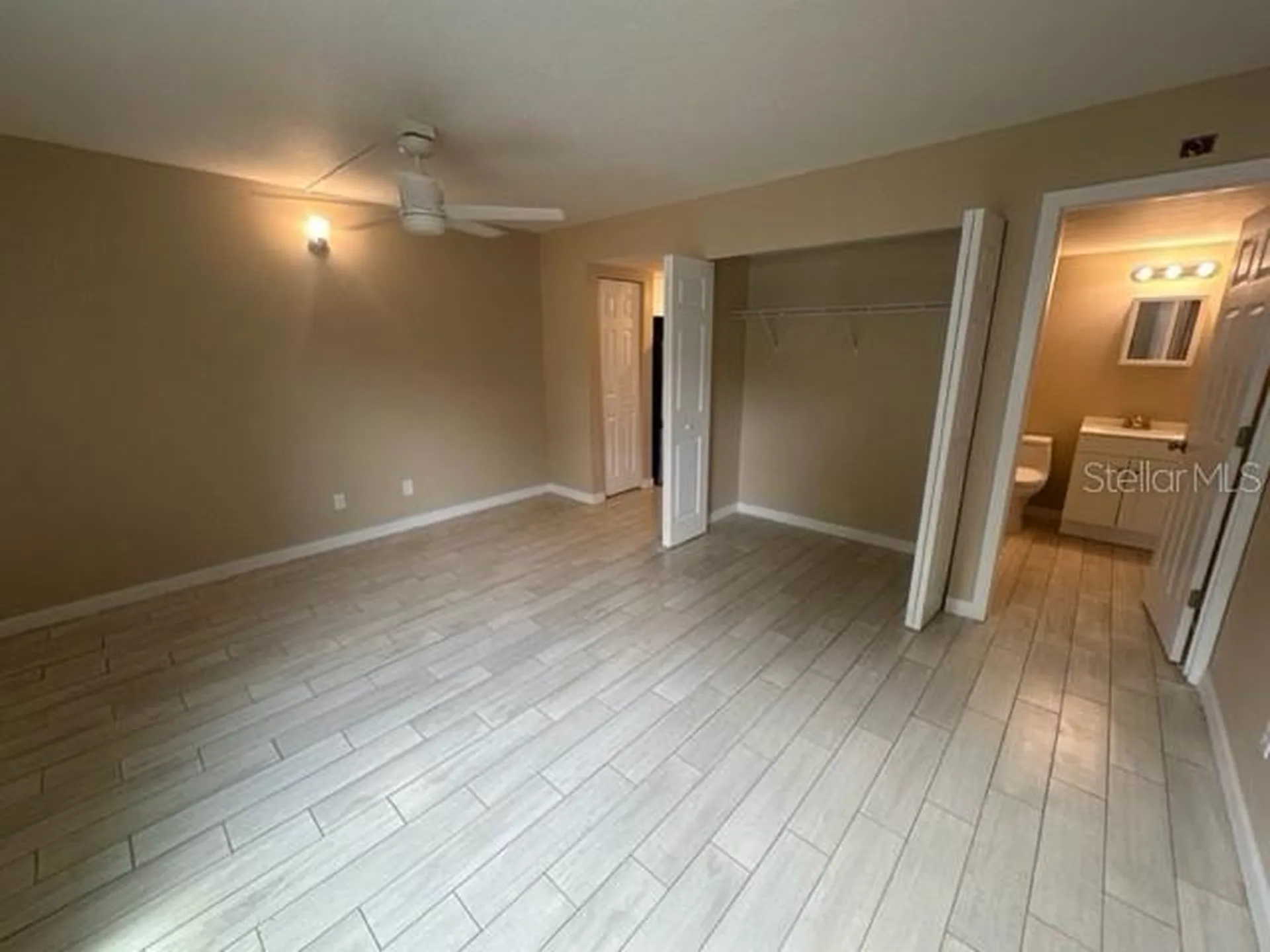 4131 Dolphin Drive Tampa FL 33617
