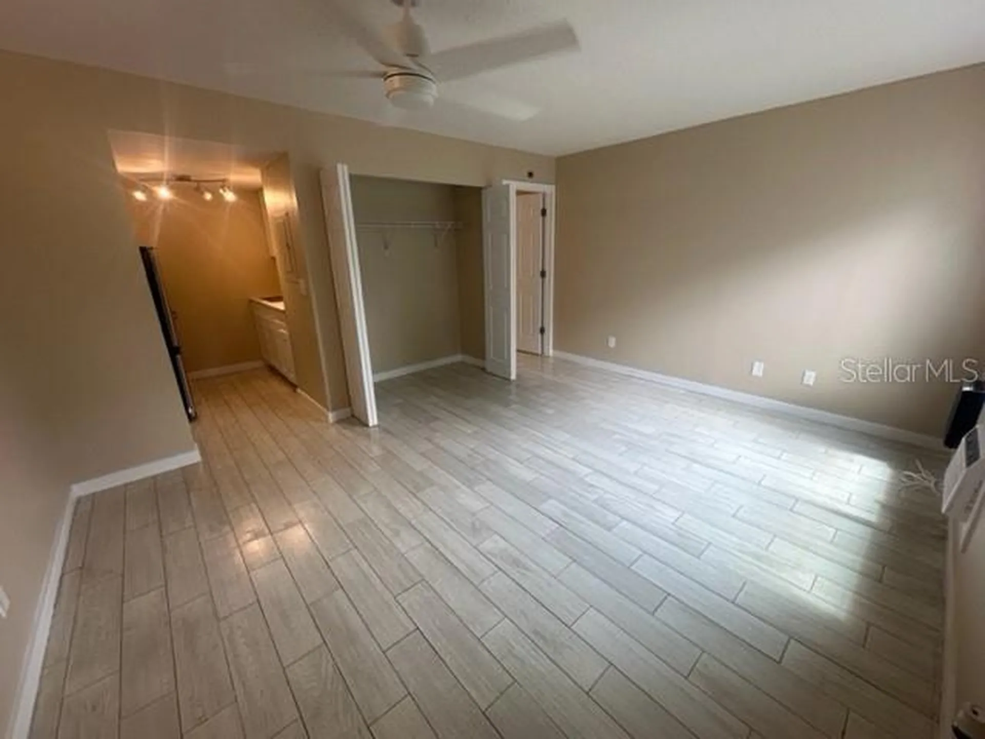 4131 Dolphin Drive Tampa FL 33617