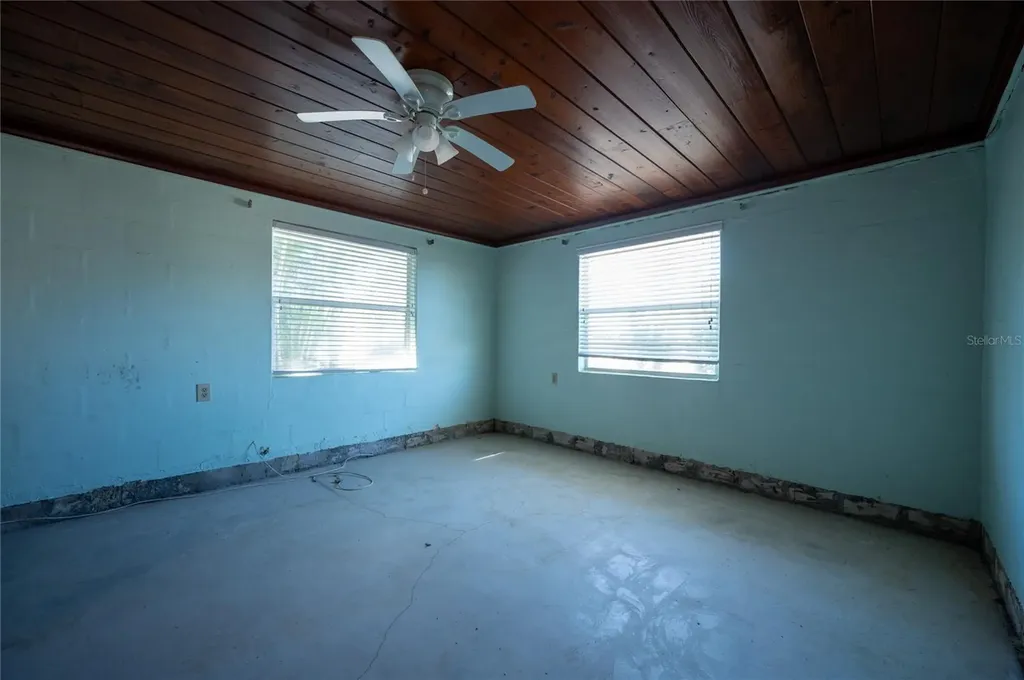 856 North Shore Drive Anna Maria FL 34216