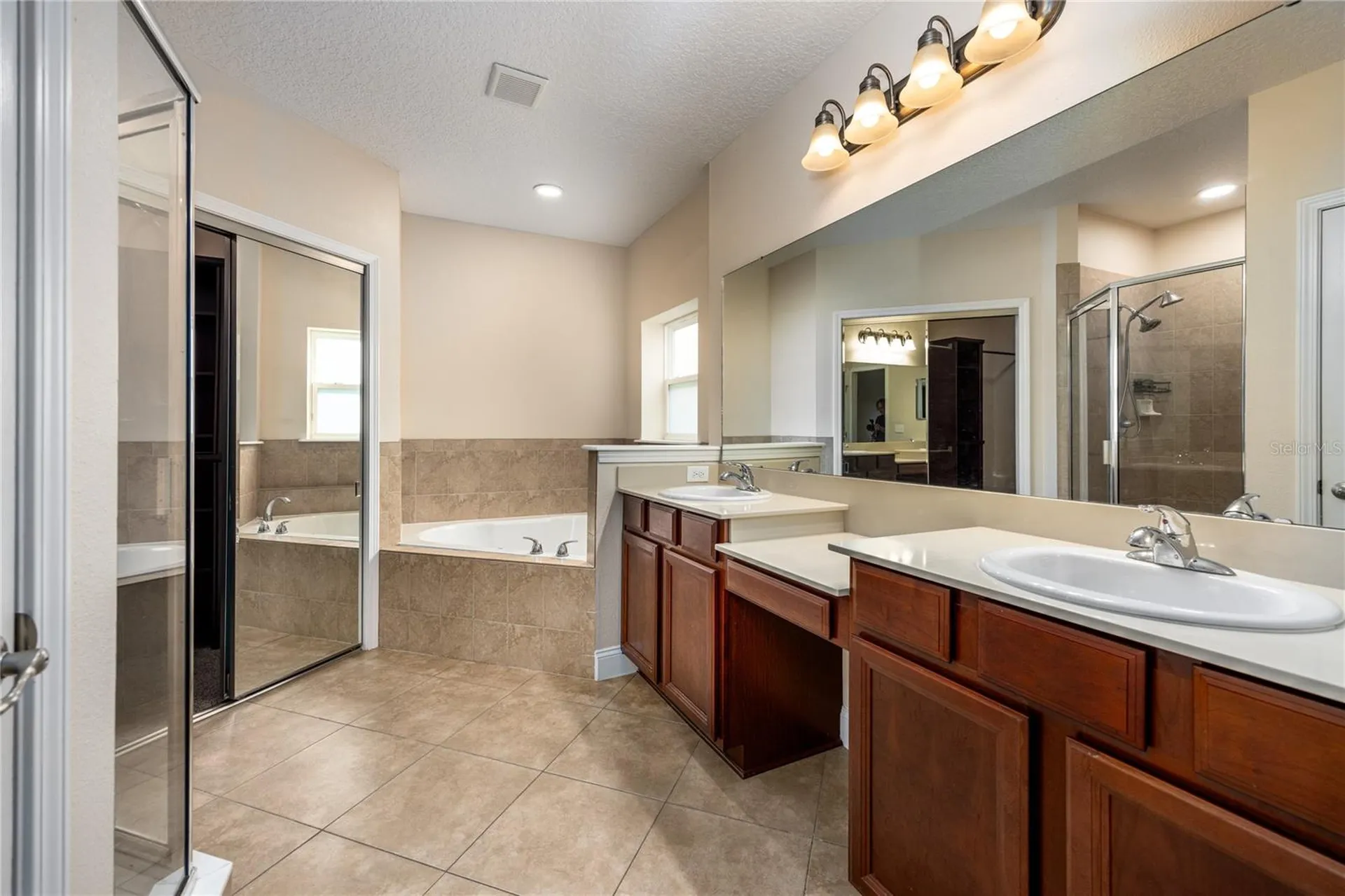 8216 NW 54th Street Gainesville FL 32653