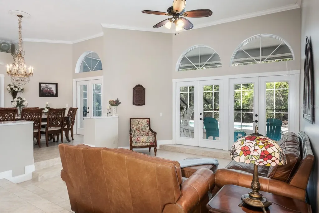 110 Deerpath Drive Oldsmar FL 34677