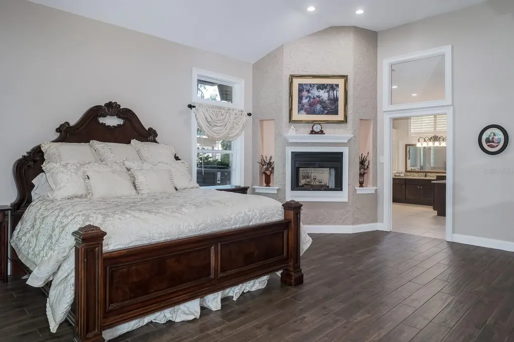 110 Deerpath Drive Oldsmar FL 34677