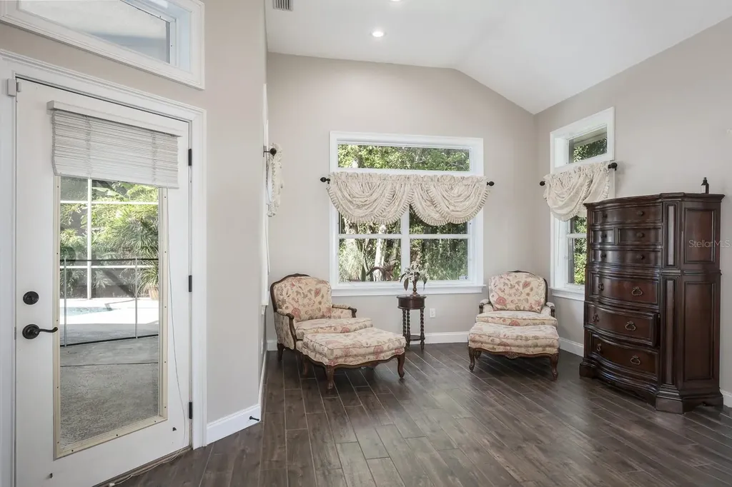 110 Deerpath Drive Oldsmar FL 34677