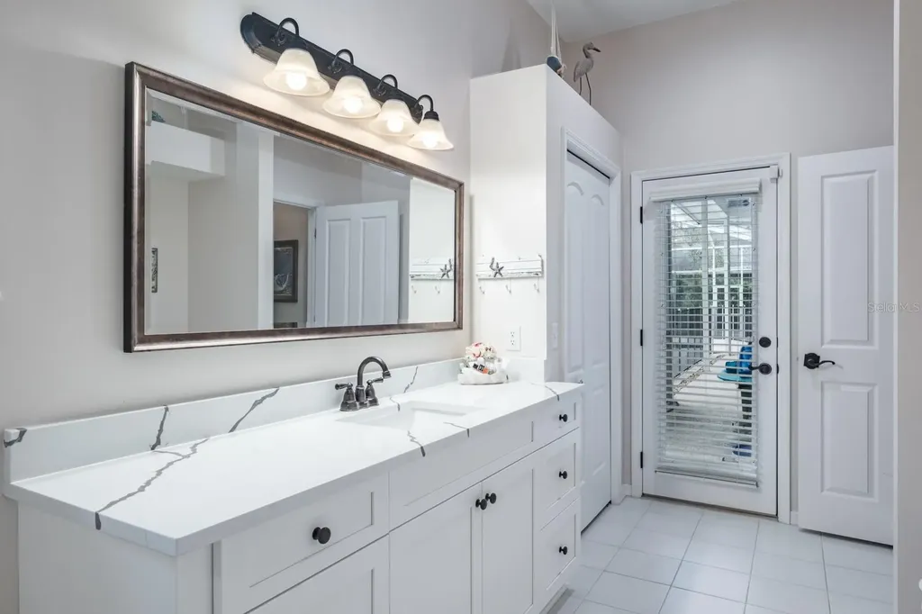 110 Deerpath Drive Oldsmar FL 34677