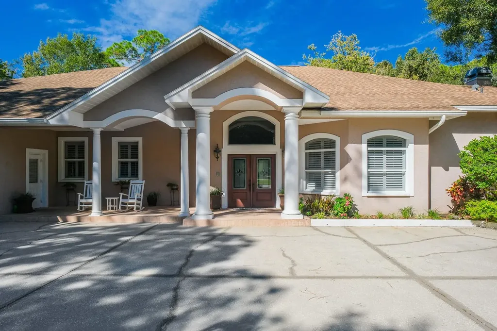 110 Deerpath Drive Oldsmar FL 34677