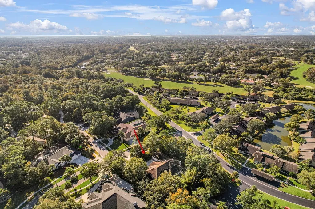 110 Deerpath Drive Oldsmar FL 34677