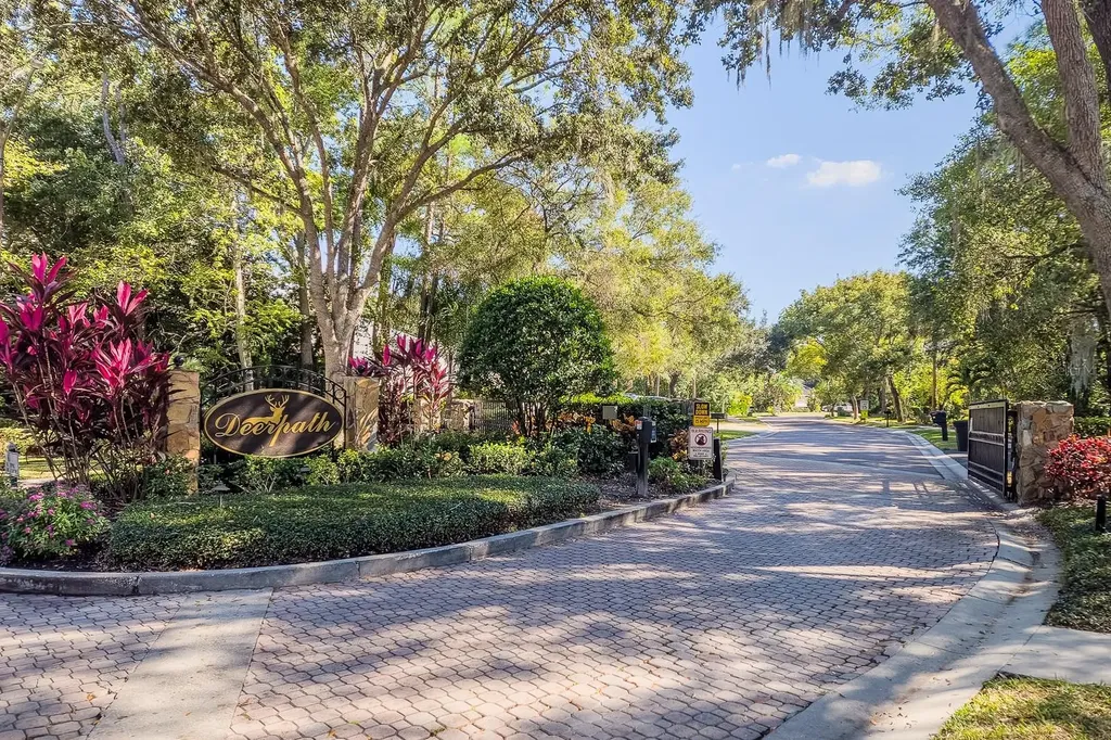 110 Deerpath Drive Oldsmar FL 34677