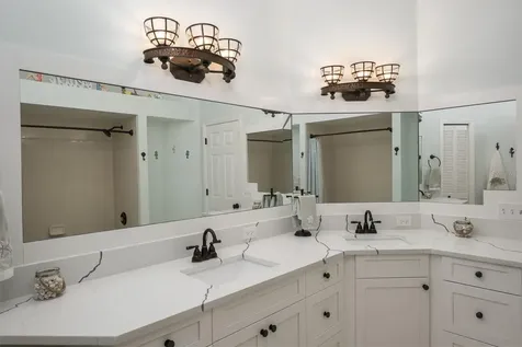 110 Deerpath Drive Oldsmar FL 34677