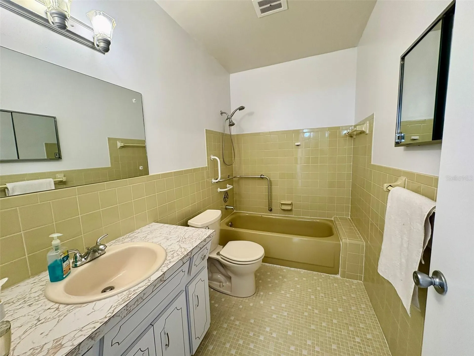 2040 World Parkway Boulevard Clearwater FL 33763