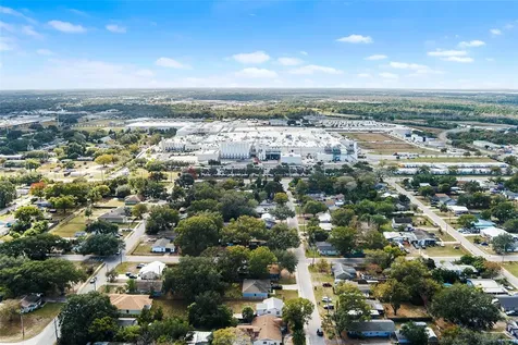 515 Walnut Street Auburndale FL 33823