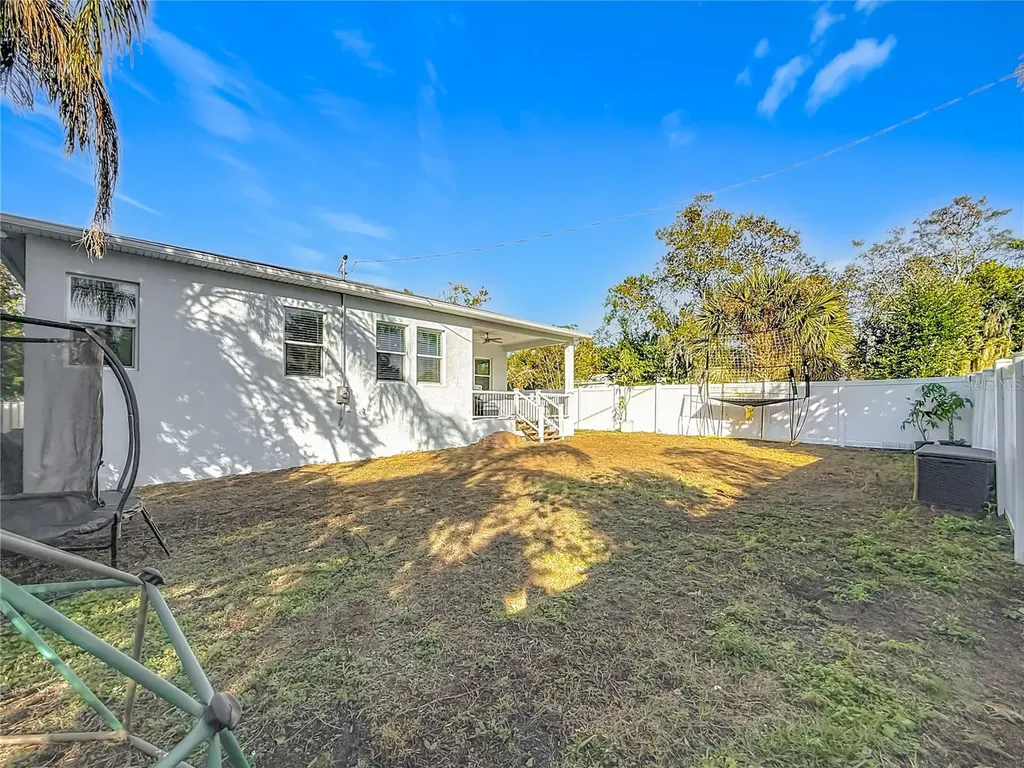 1306 E Lemon Street Tarpon Springs FL 34689