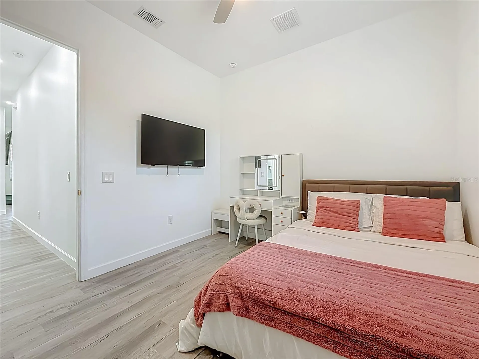 1306 E Lemon Street Tarpon Springs FL 34689