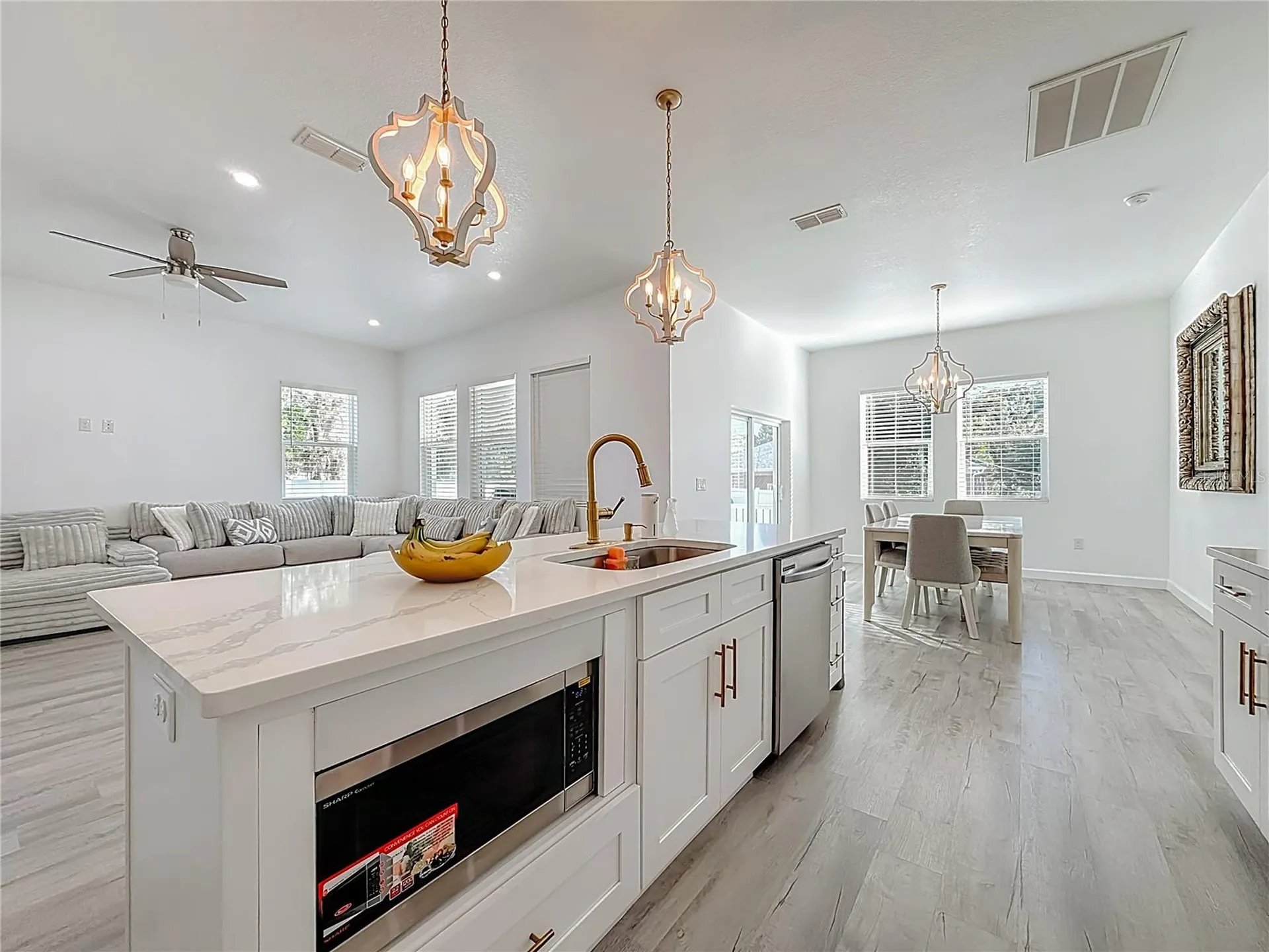 1306 E Lemon Street Tarpon Springs FL 34689