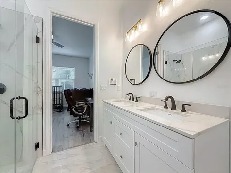 1306 E Lemon Street Tarpon Springs FL 34689