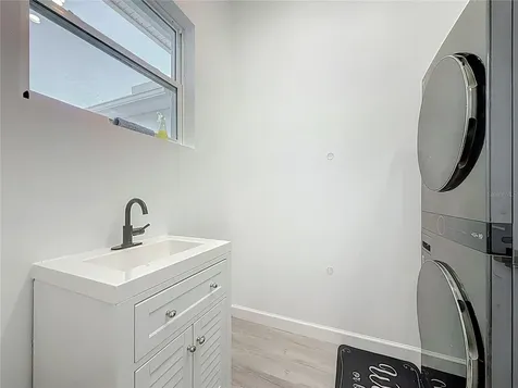 1306 E Lemon Street Tarpon Springs FL 34689
