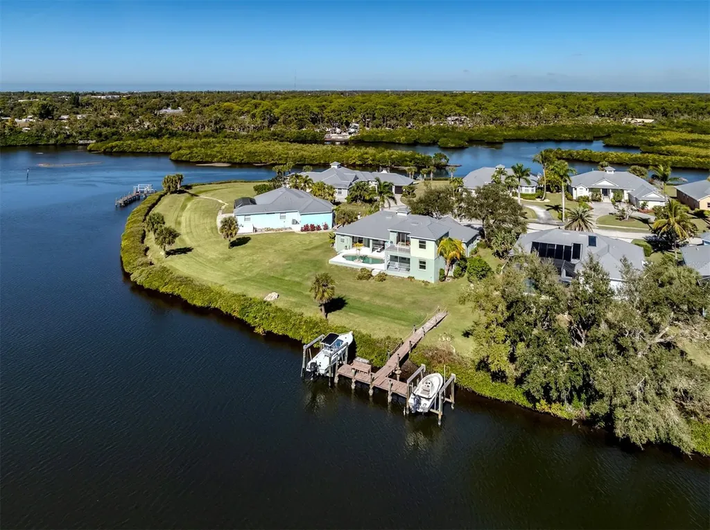 853 Hillcrest Drive Nokomis FL 34275