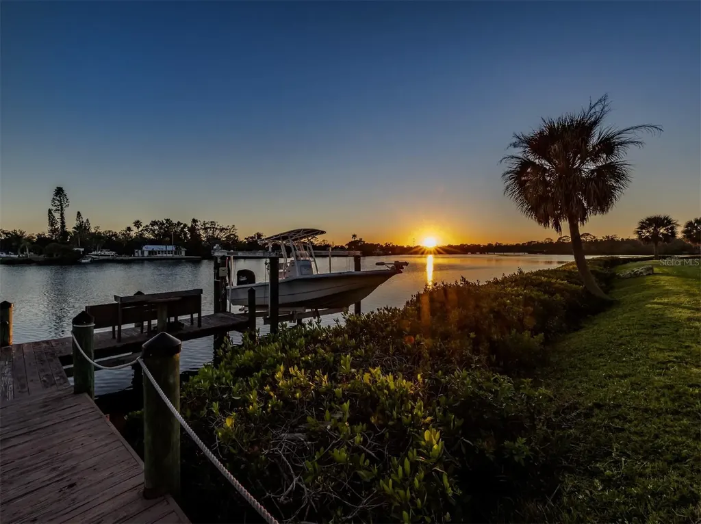 853 Hillcrest Drive Nokomis FL 34275