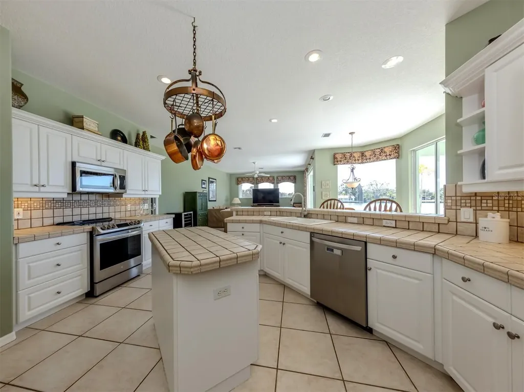 853 Hillcrest Drive Nokomis FL 34275