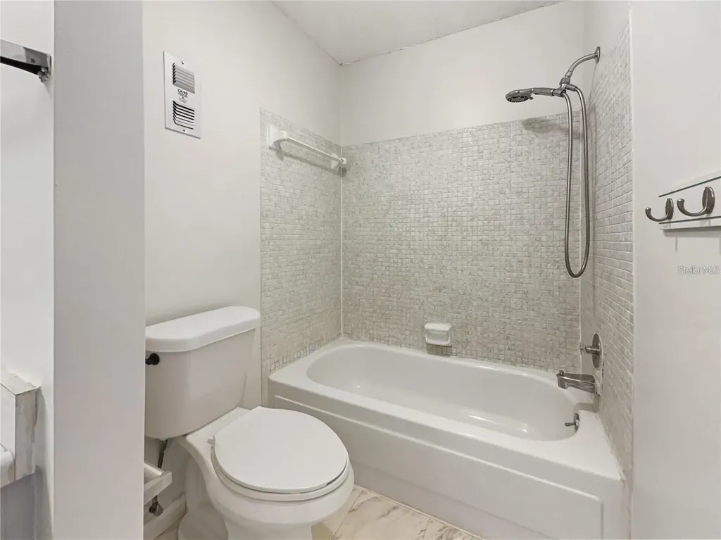 524 Orange Drive Altamonte Springs FL 32701